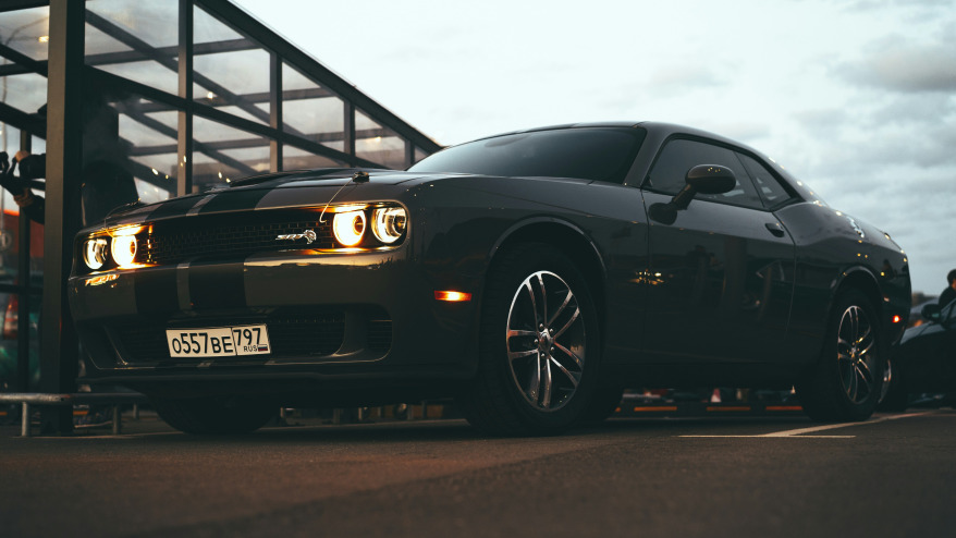 dodge-challenger-srt