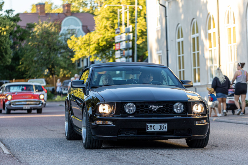ford-mustang-2012-cabriolet-noire